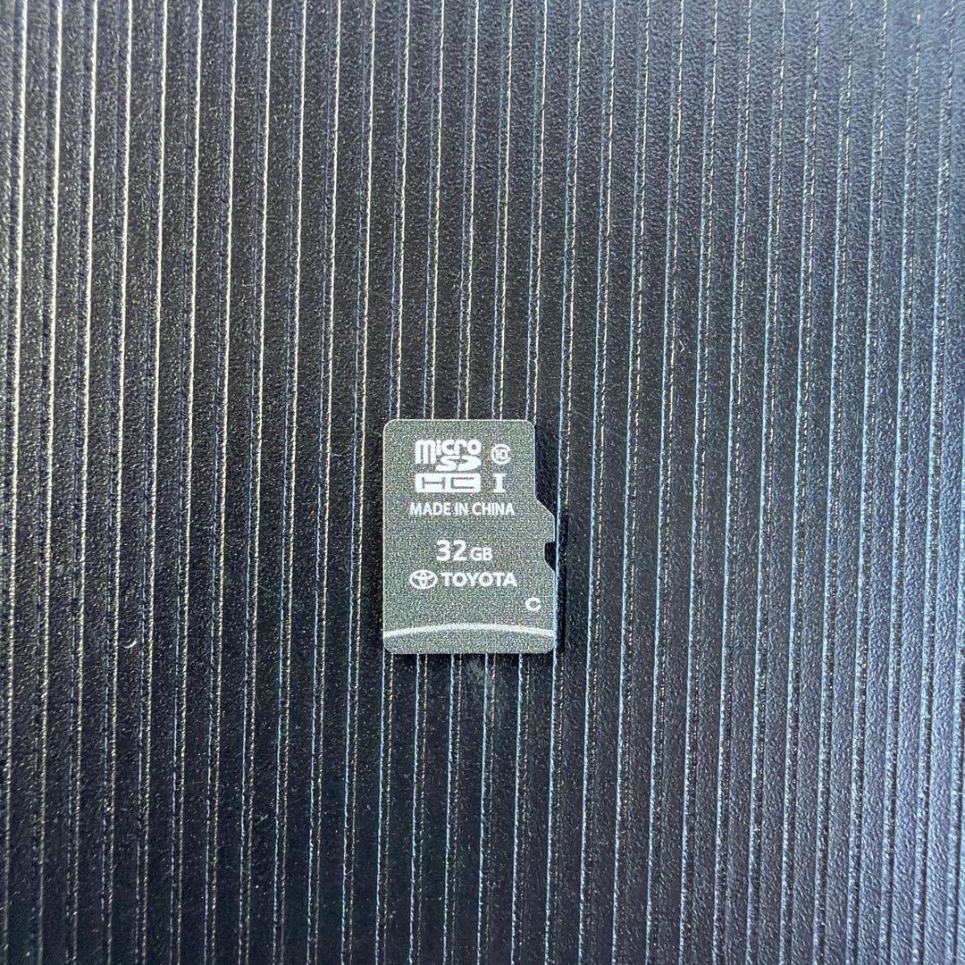 トヨタ 0BG35 2024年 秋版 NSZT-Y66T 地図SD