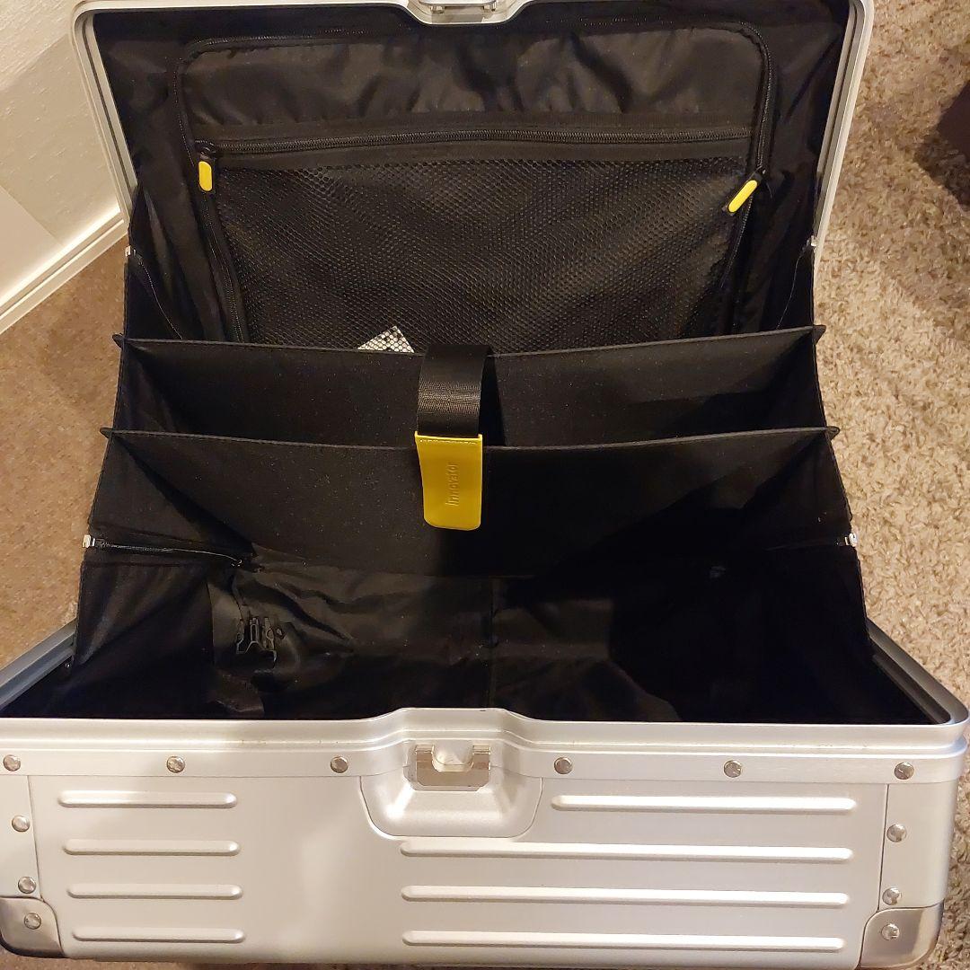 イノベーター スーツケース トランクケース