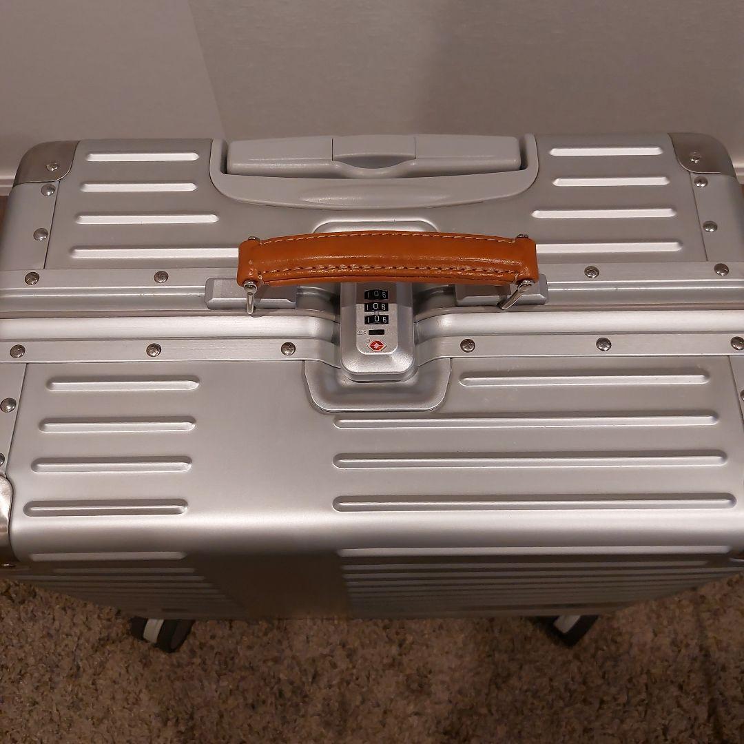 イノベーター スーツケース トランクケース