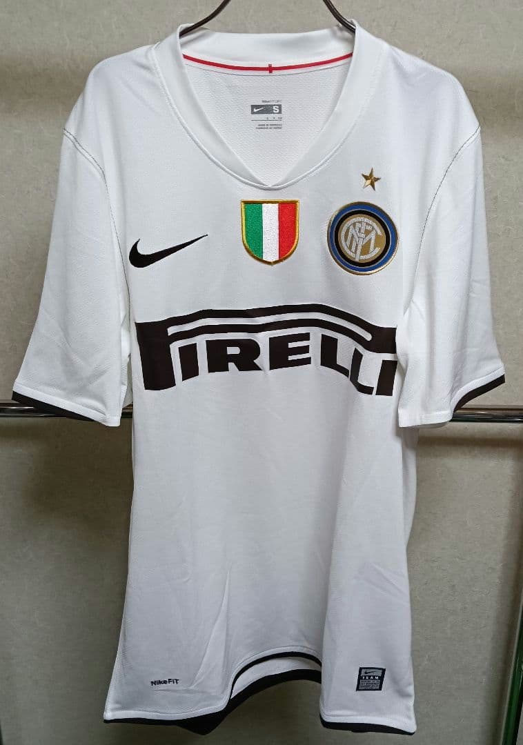 正規品・超美品！ インテル 08-09アウェイユニフォーム スクデットパッチ付き