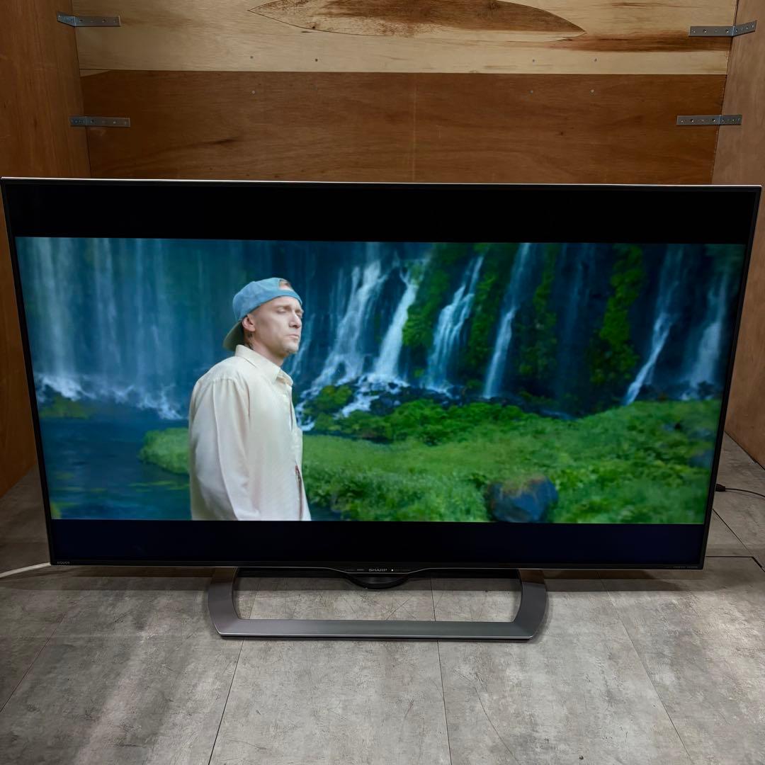 ぷえ　一都三県限定　配送無料　4K液晶テレビ　SHARP シャープ