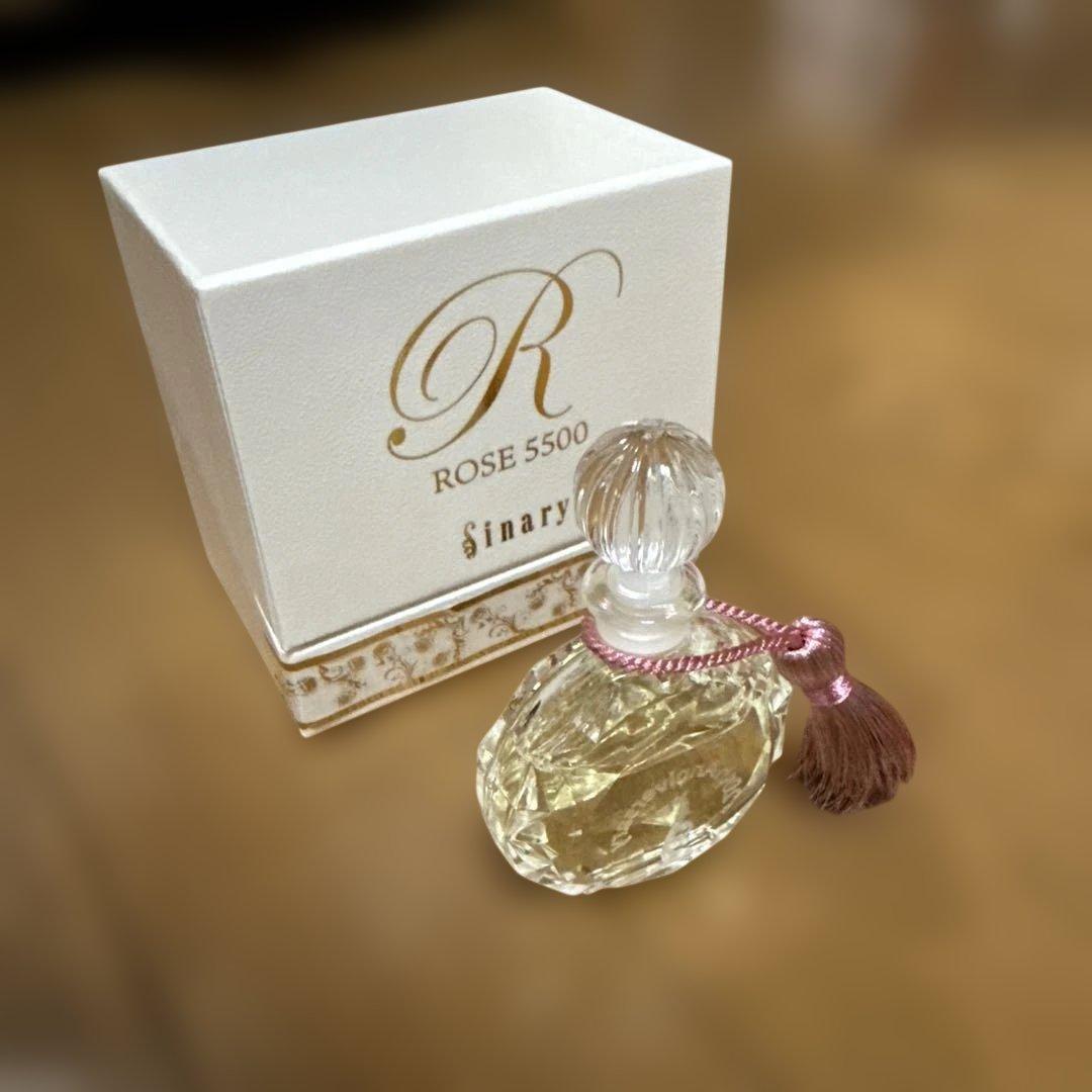生産完了品　Sinary ROSE 5500 シナリー　定価55000円　香水