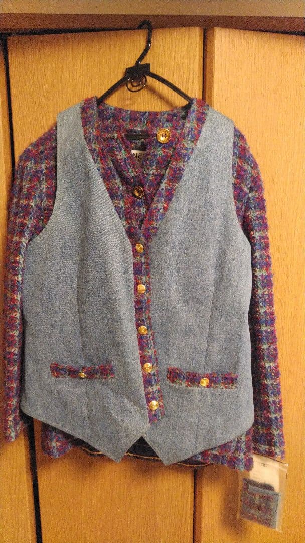 【激安明日まで出品】　シャネルヴィンテージ　ツイードジャケットデニムベストセット