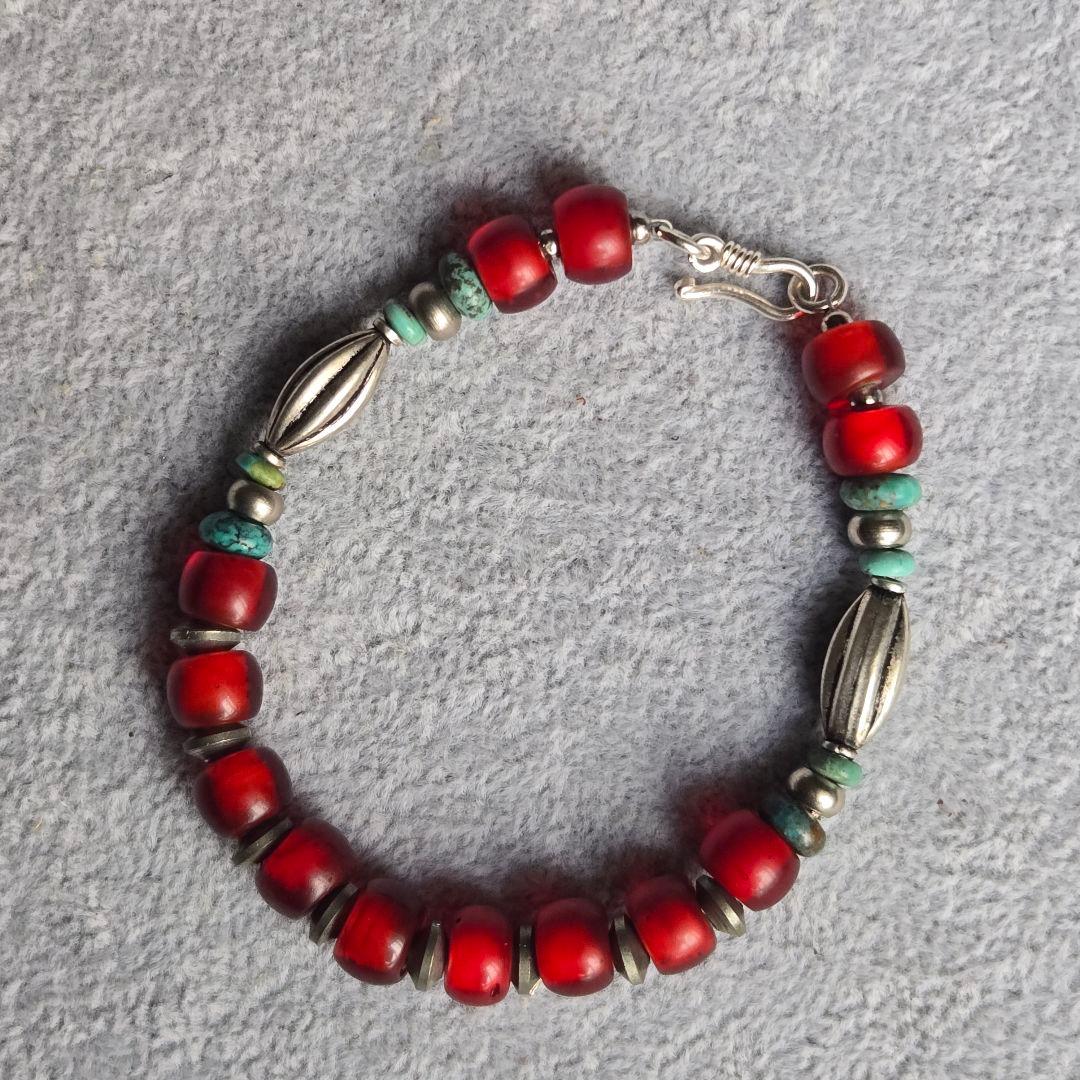 岡田譲二様お取り置き　ホワイトハーツブレスレット　ハンドメイド