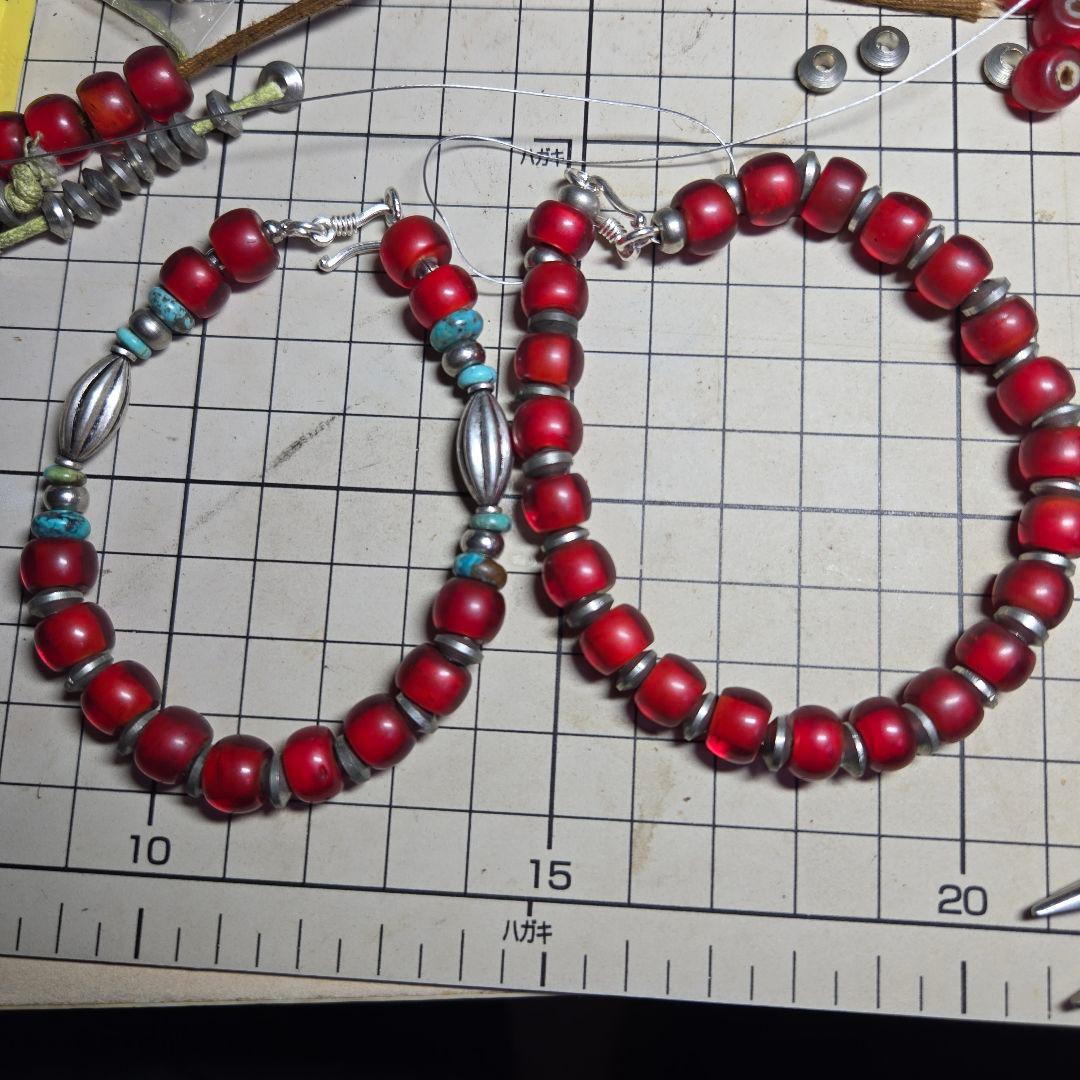 岡田譲二様お取り置き　ホワイトハーツブレスレット　ハンドメイド