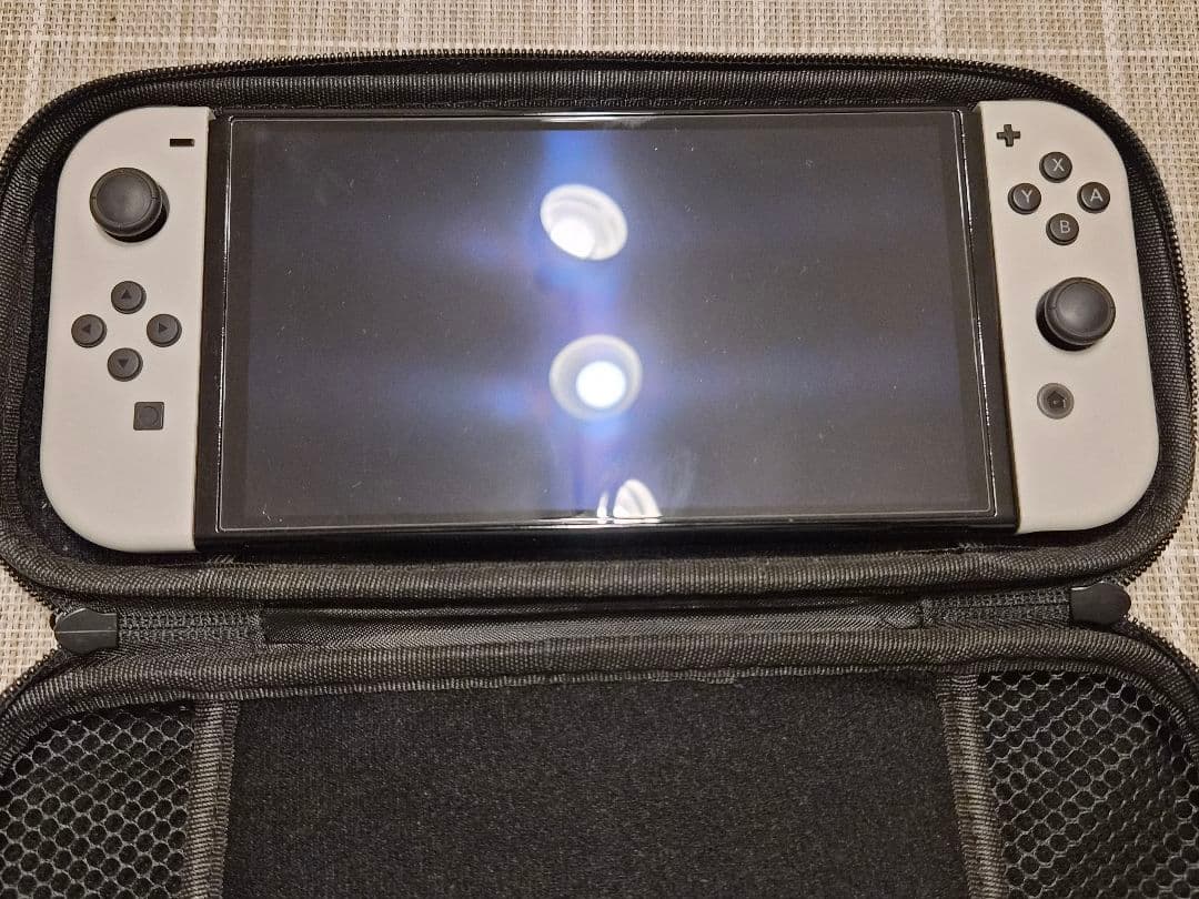 Nintendo Switch (OLEDモデル) + ゲームソフト4本