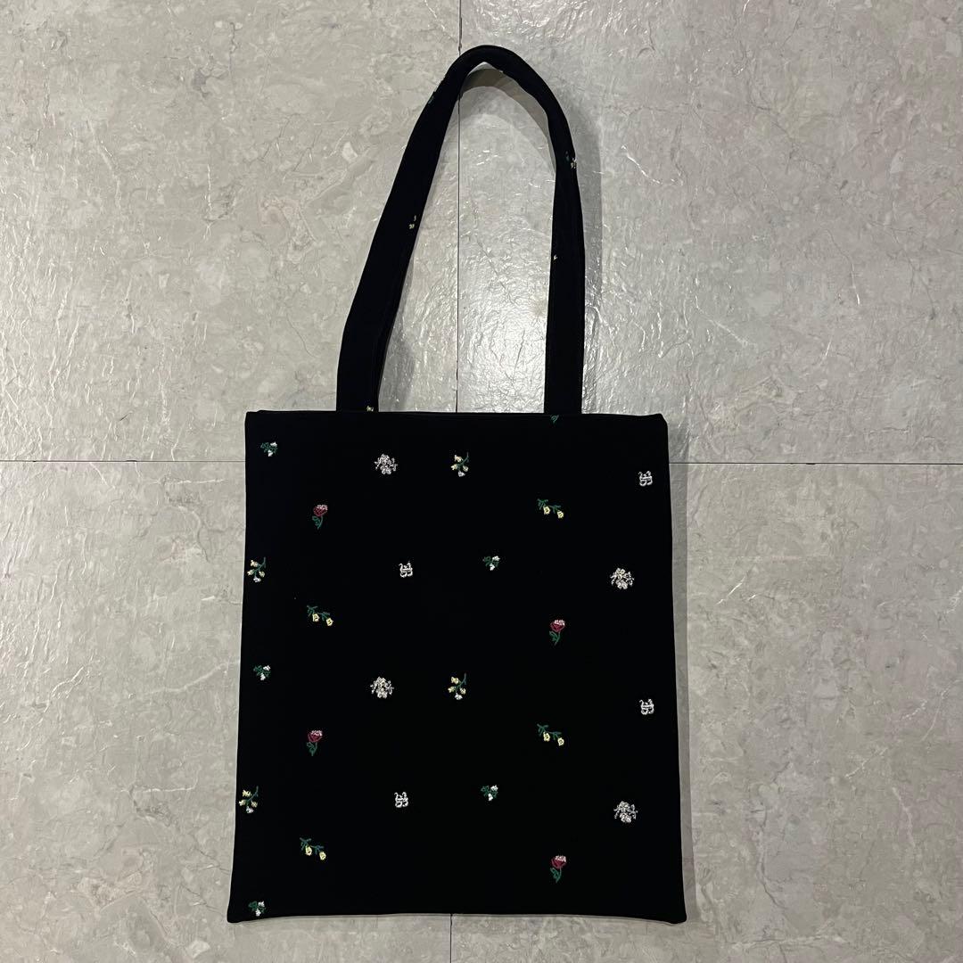 【新品未使用】Bibiy. ロゴ刺繍トートバッグ