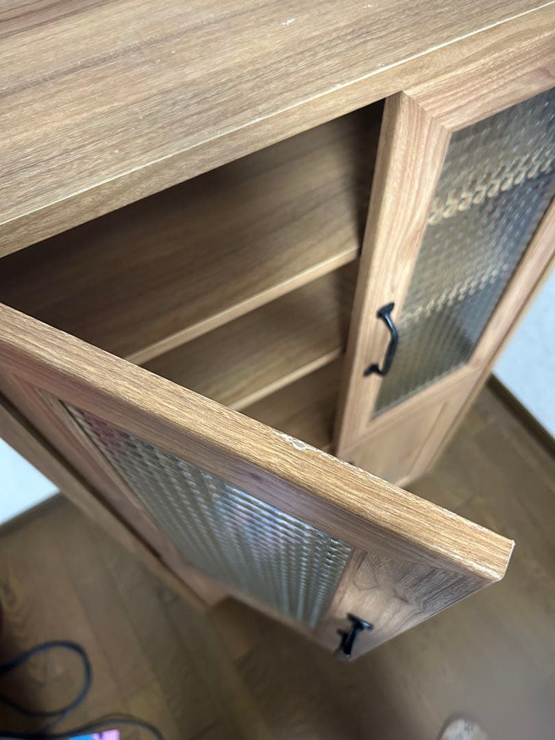 ニトリ ガラス扉 食器棚