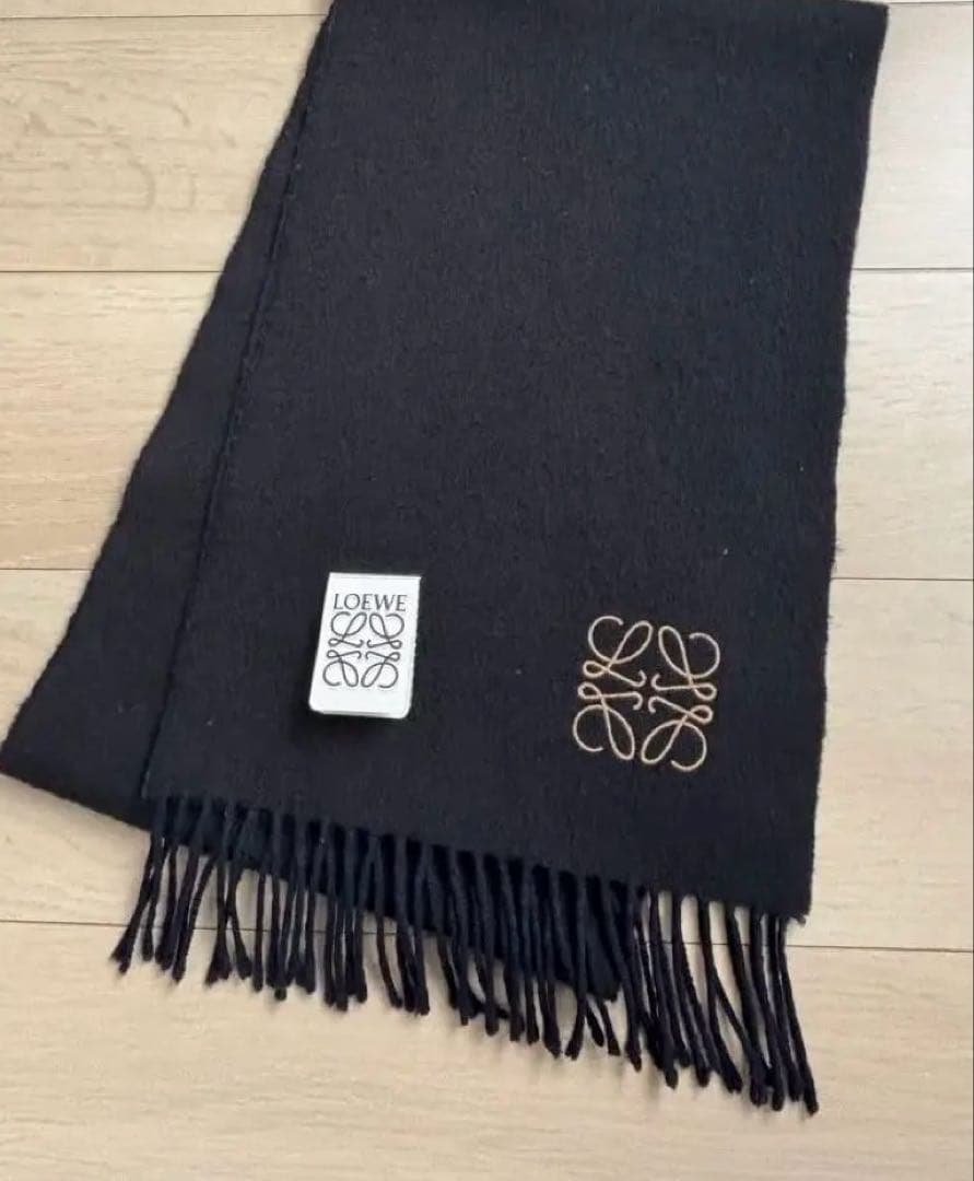 LOEWE マフラー　リバーシブル