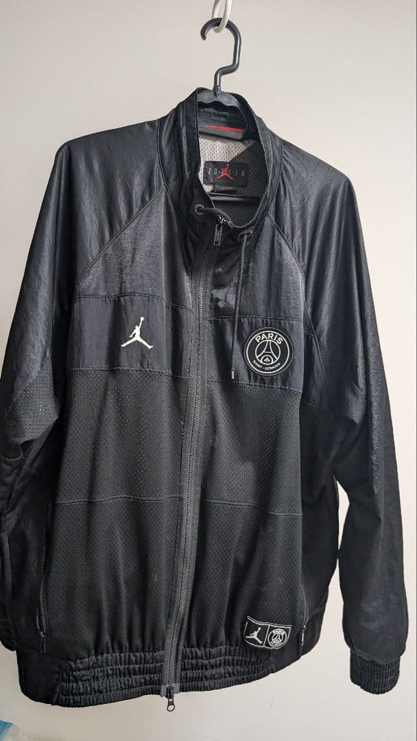 NIKE PSG パーカー　ジョーダン　パリサンジェルマン