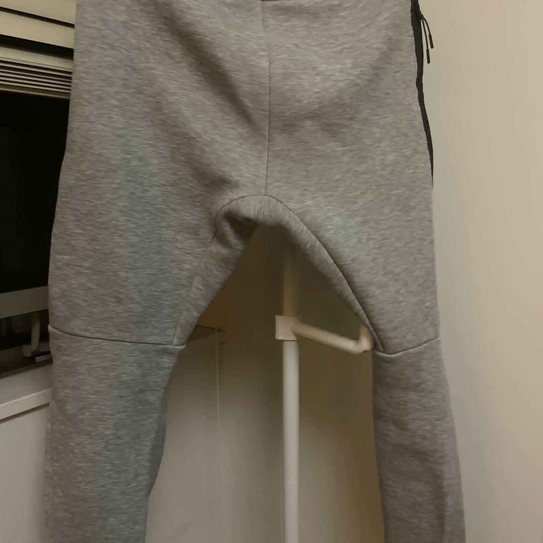 もけけのママNike テックフリースグレー　Sサイズ