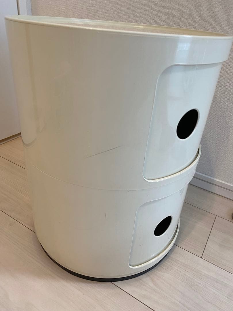 コンポニビリ　Kartell 2段