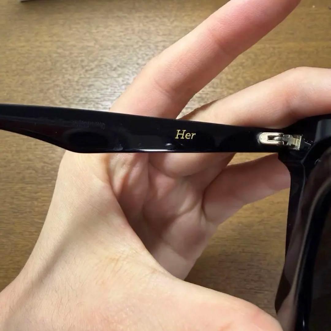 GENTLE MONSTER HER-01 ブラックサングラス(レギュラー)