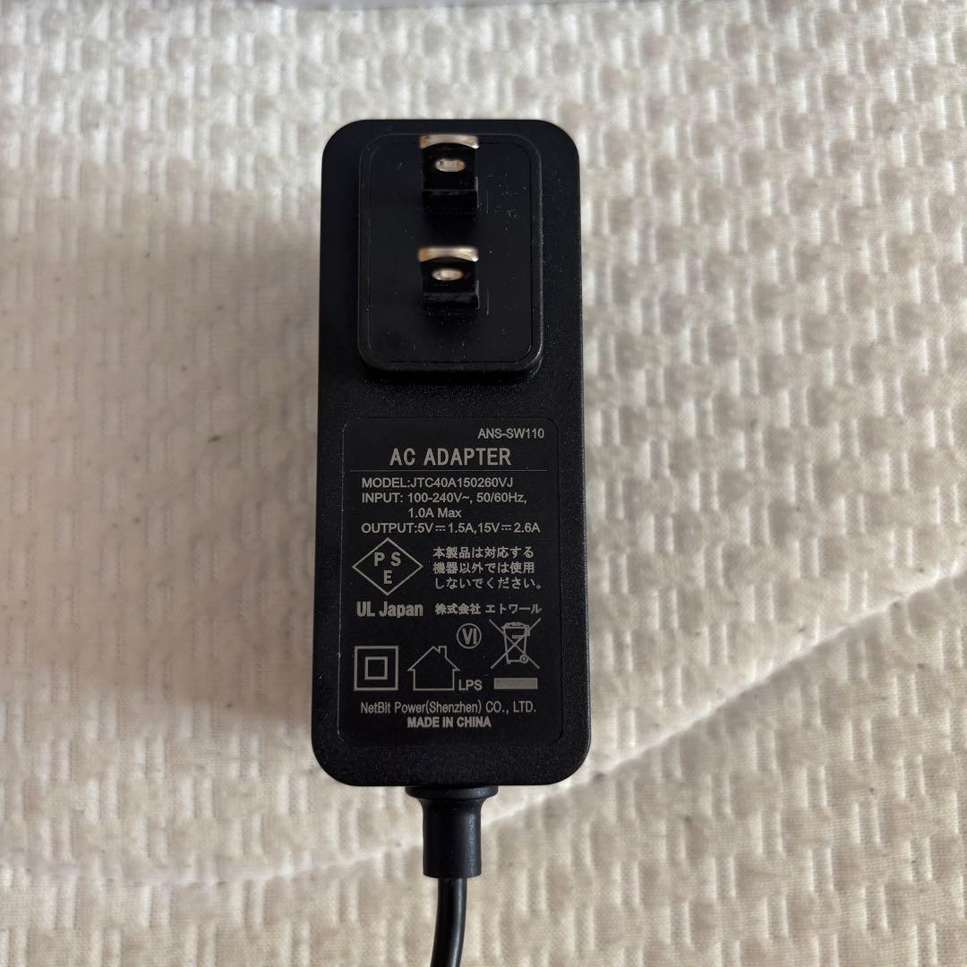 NintendoSwitchLiteピンク本体　ハードカバー・SDカード付属