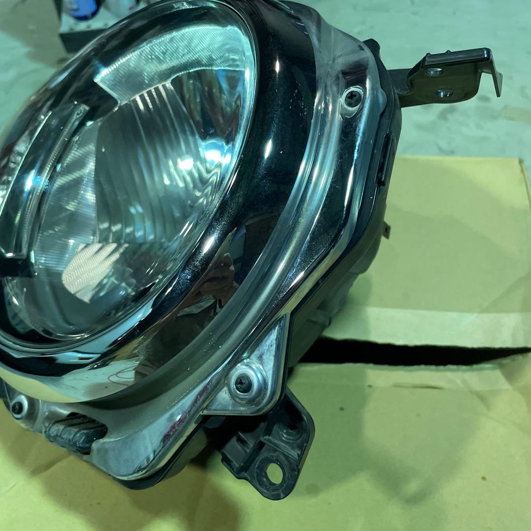 ハスラー　MR31S スズキ純正 右ヘッドライト