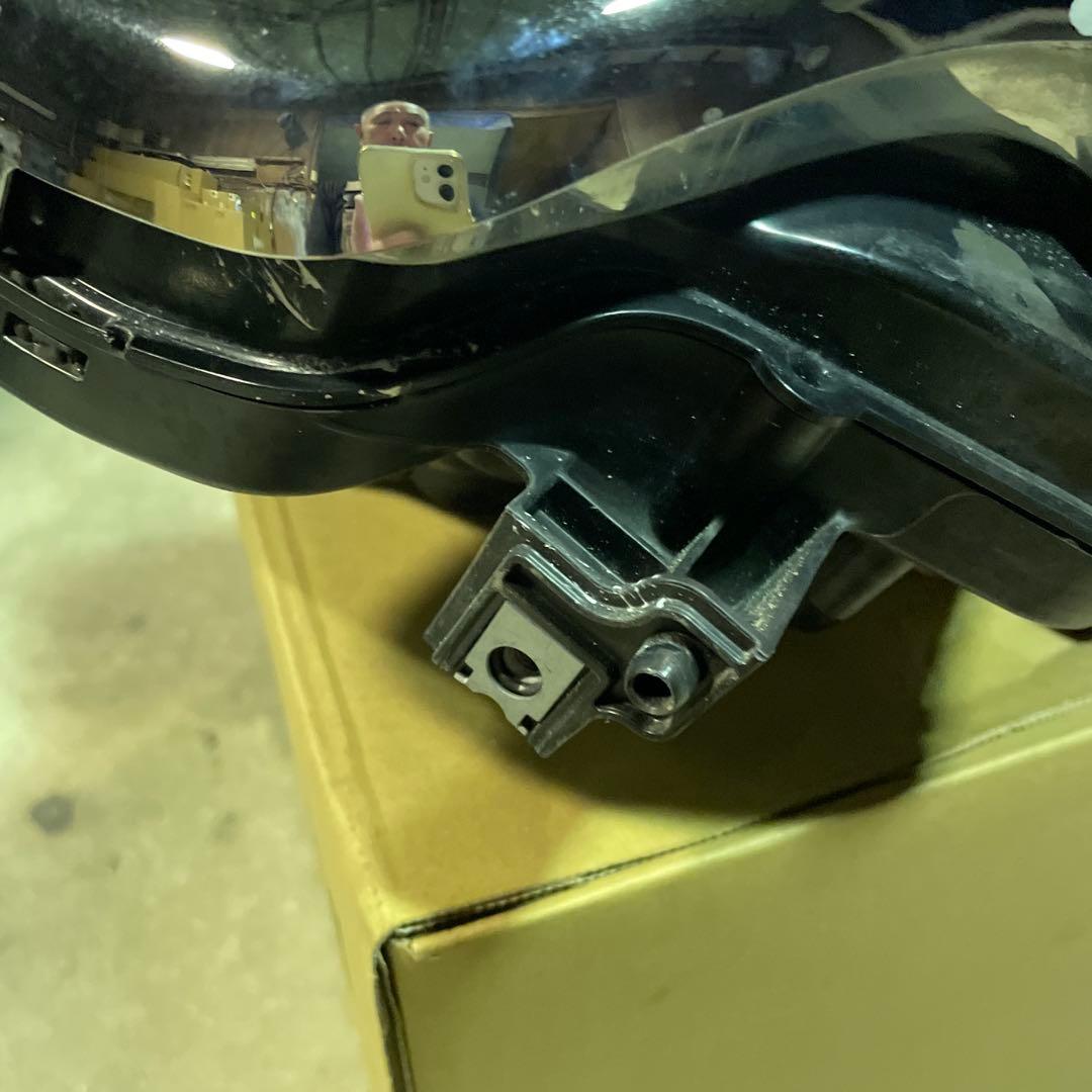 ハスラー　MR31S スズキ純正 右ヘッドライト