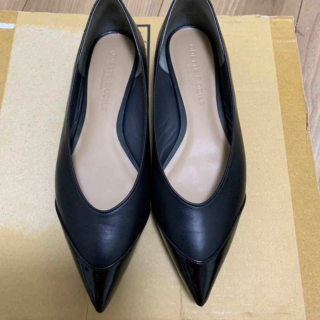 ODETTE E ODILE スライトトゥキャップフラット 23.5