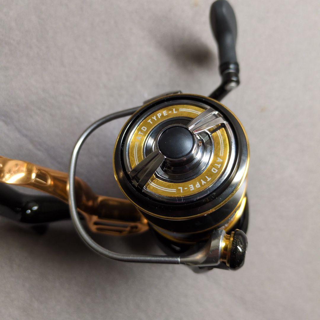 22トーナメント 2500XH−LBD未使用リール