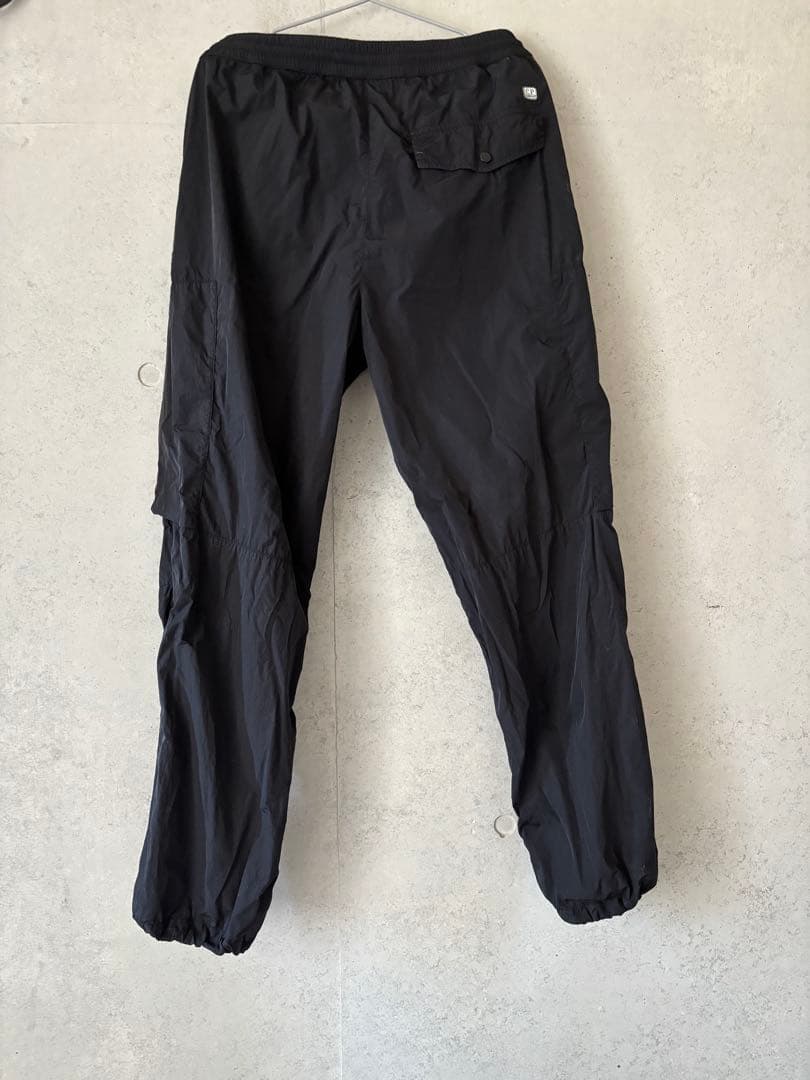 たなもち　C.P. COMPANY LENS CARGO PANTS