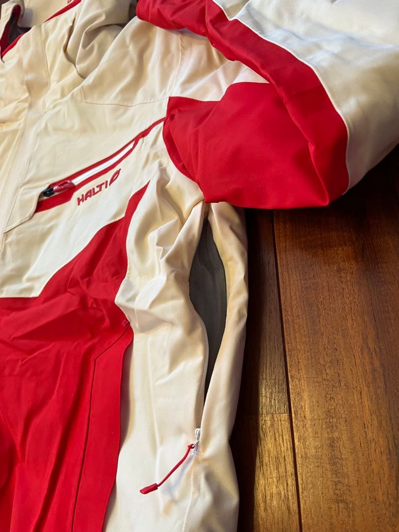 超美品！試着のみ ハルチ HALTI スキーウェア 上着 Lサイズ