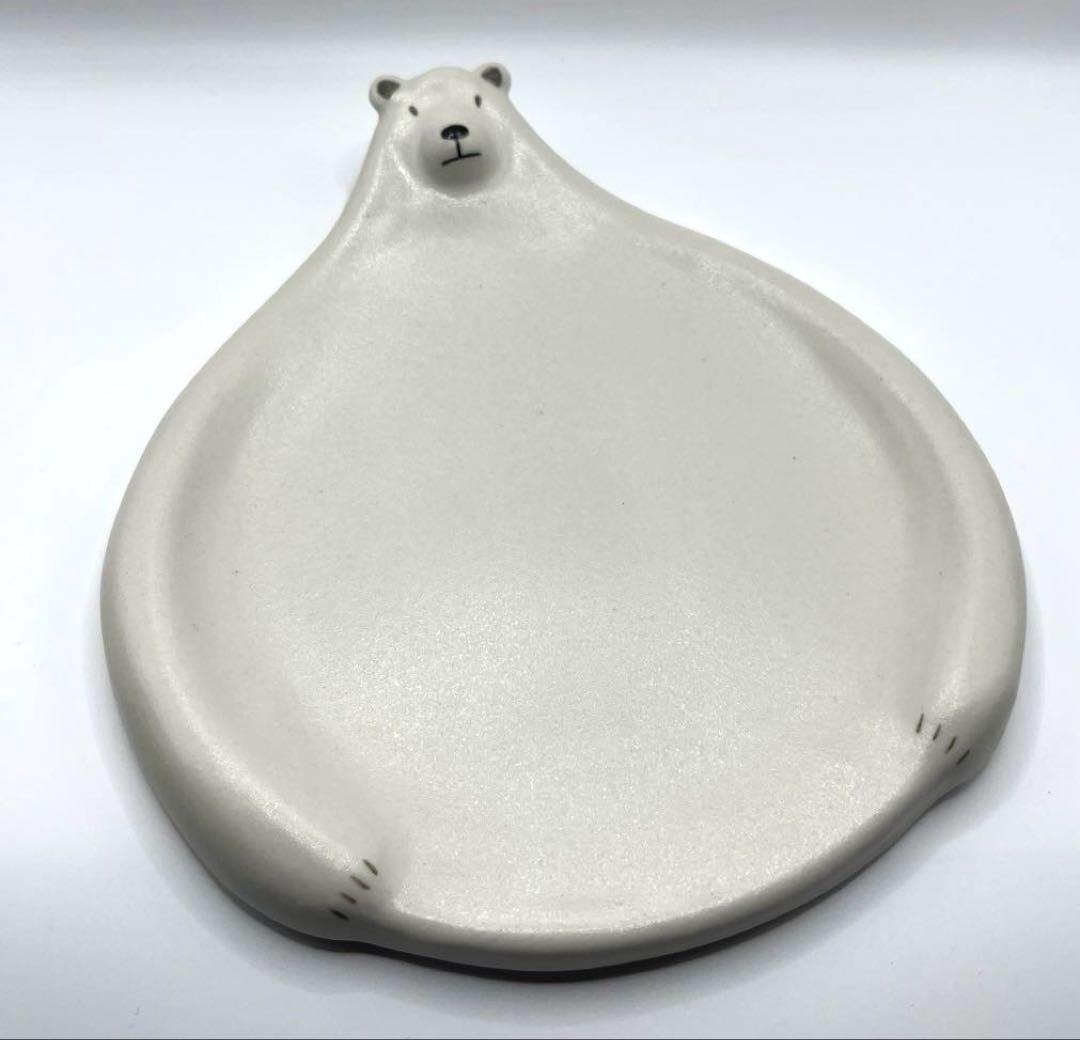 小堤晶子さん　クマのプレート