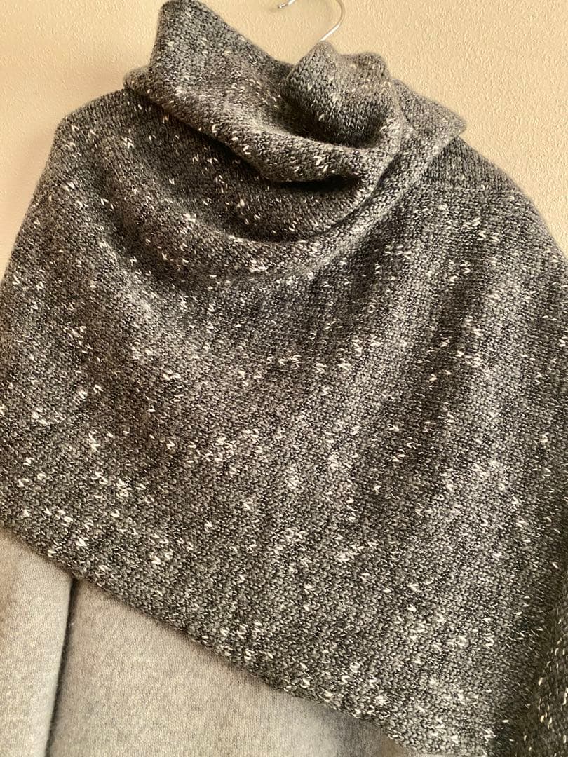 ヨーガンレール　美品　ウールコットンのケープ　ババグーリ