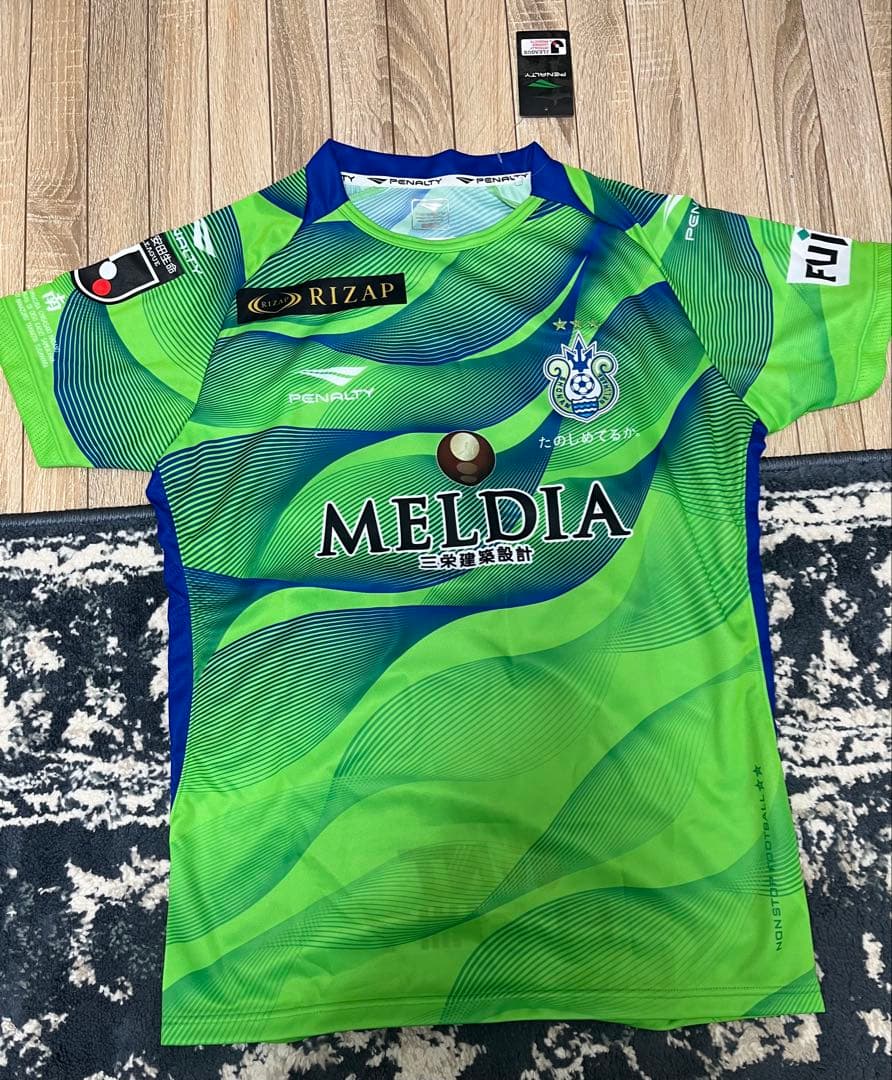 湘南ベルマーレ　山田直輝選手サイン入りユニフォーム(2021)