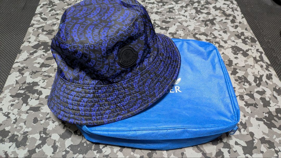 adidas x MONCLER バケットハット