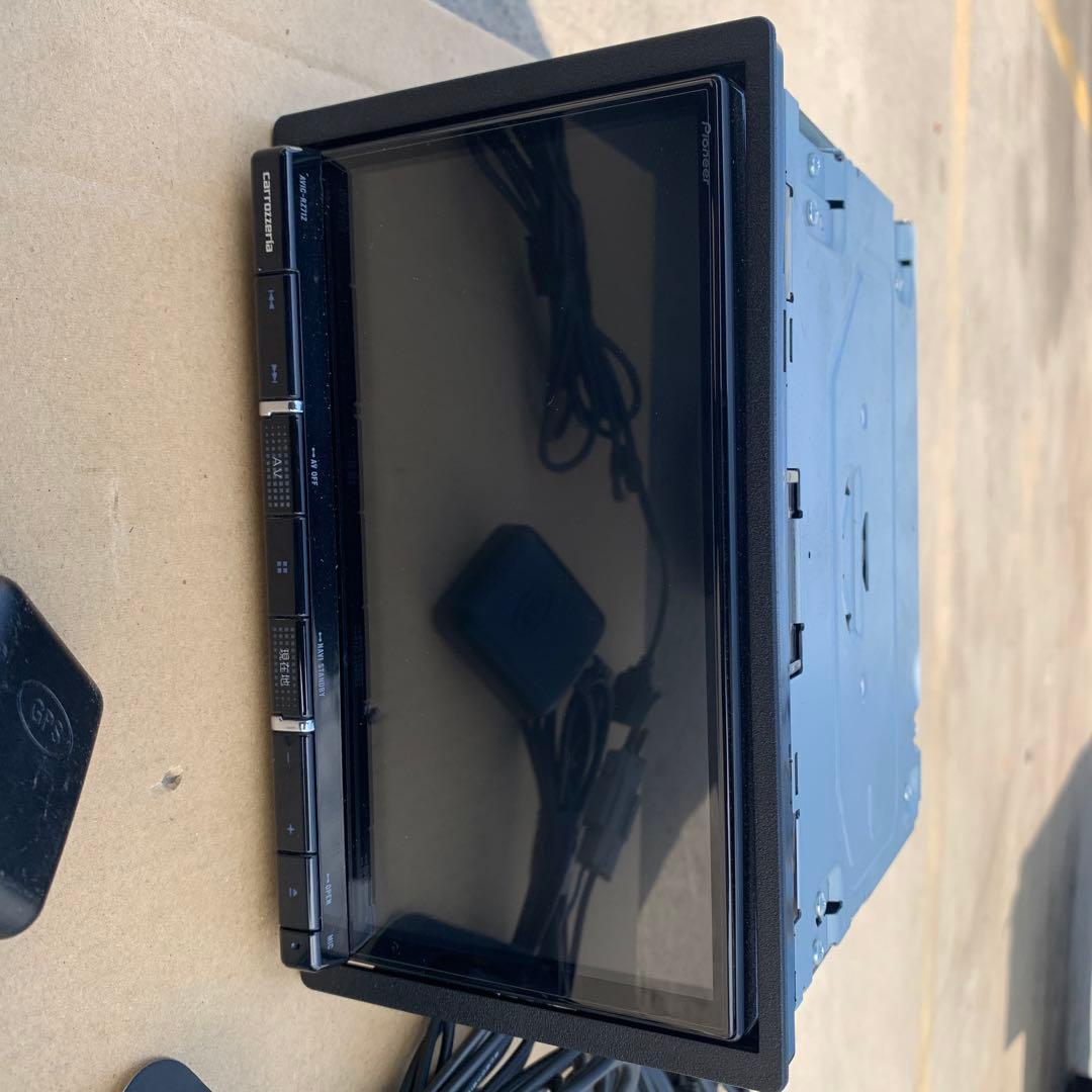 PIONEER AVIC-RZ712 カーナビ