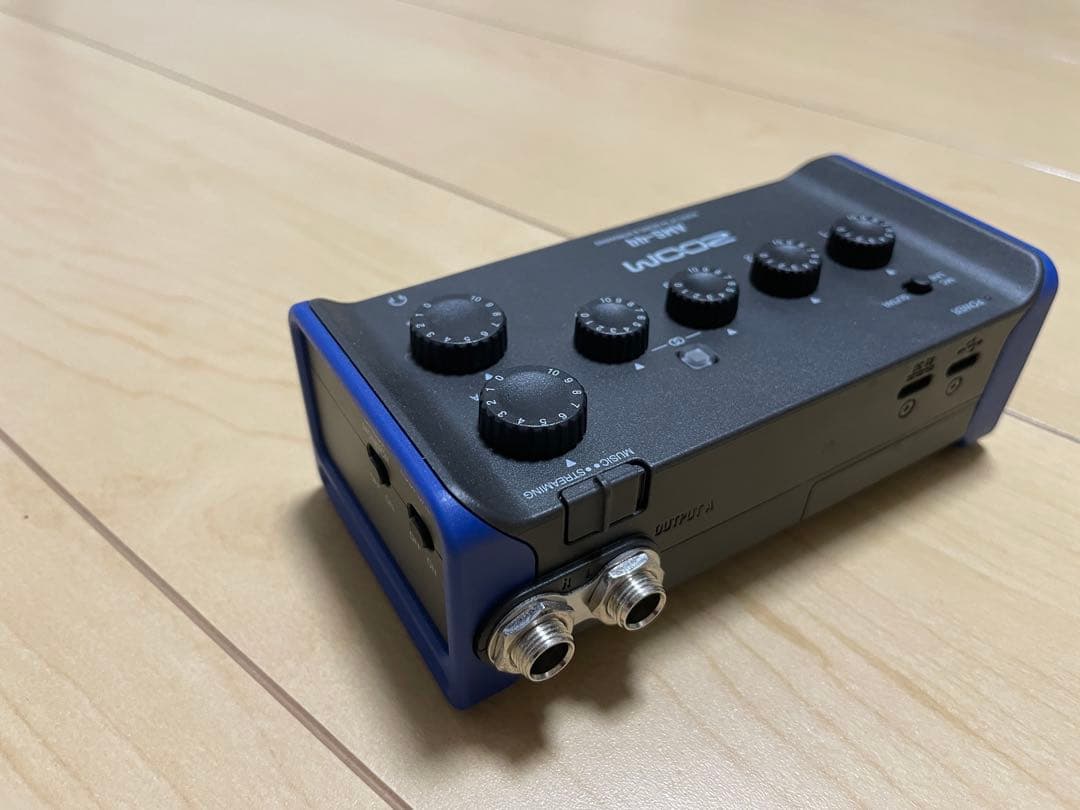 ZOOM AMS-44 オーディオインターフェイス No box