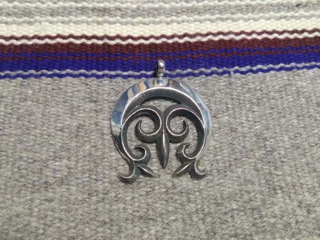 Aaron Anderson / トゥファキャスト ナジャ トップ