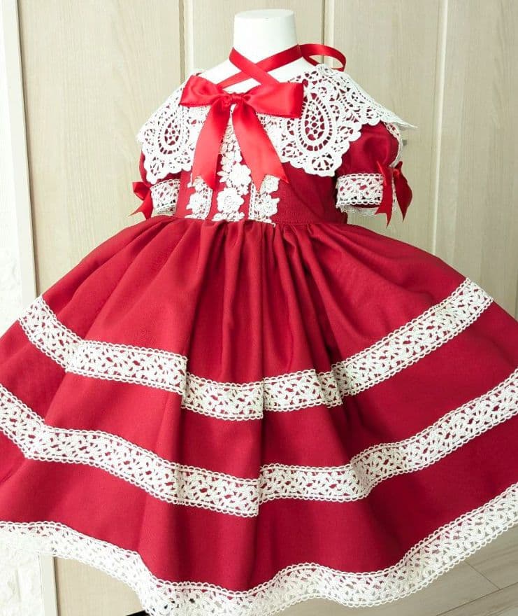 ハンドメイド　ワンピース　エリザベス風　100cm