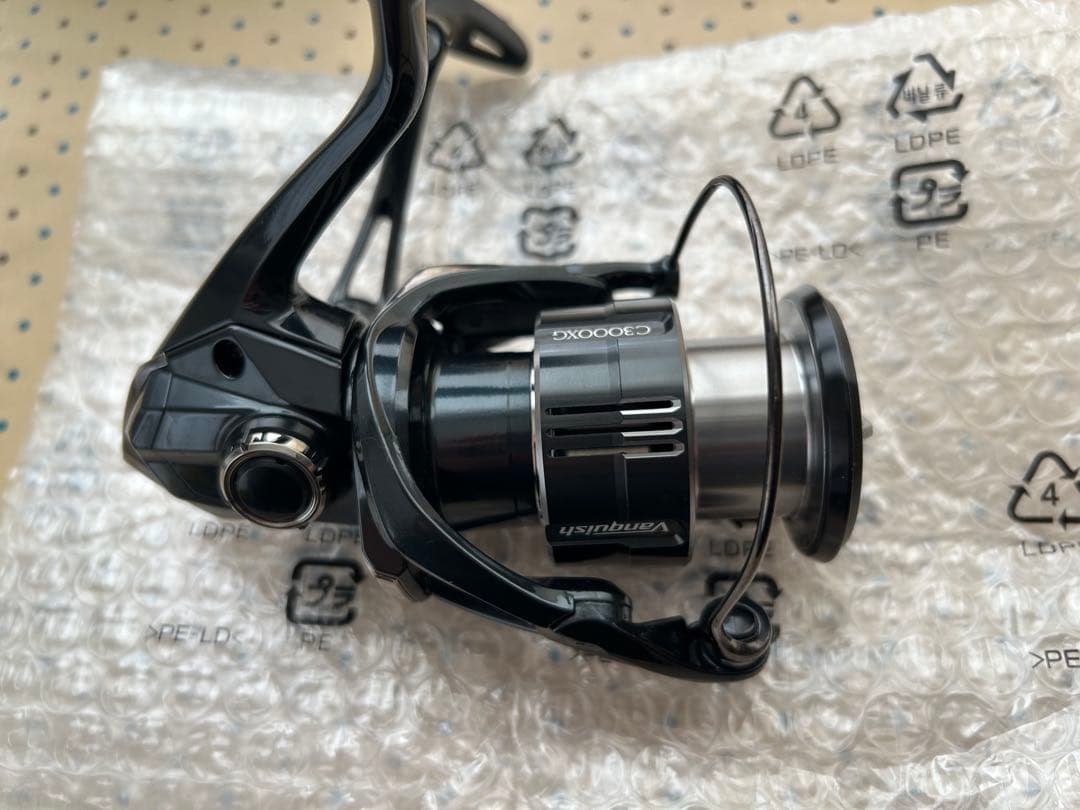 SHIMANO Vanquish C3000XG スピニングリール