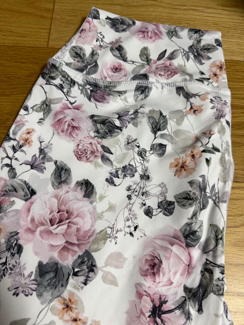 チャコット　レギンス　ローズプリントレギンス　L ヨガ　ピラティス