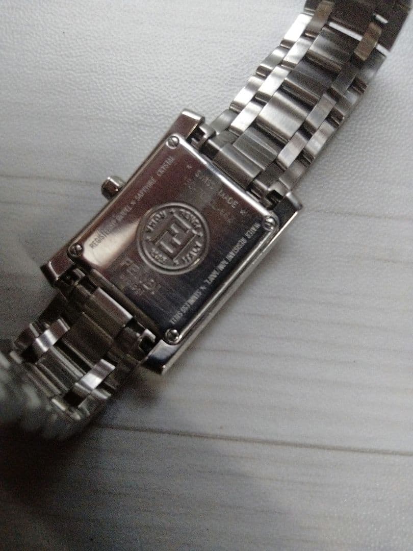 アヤ　【可動】FENDI フェンディ　12Pダイヤ　7000　　電池交換済