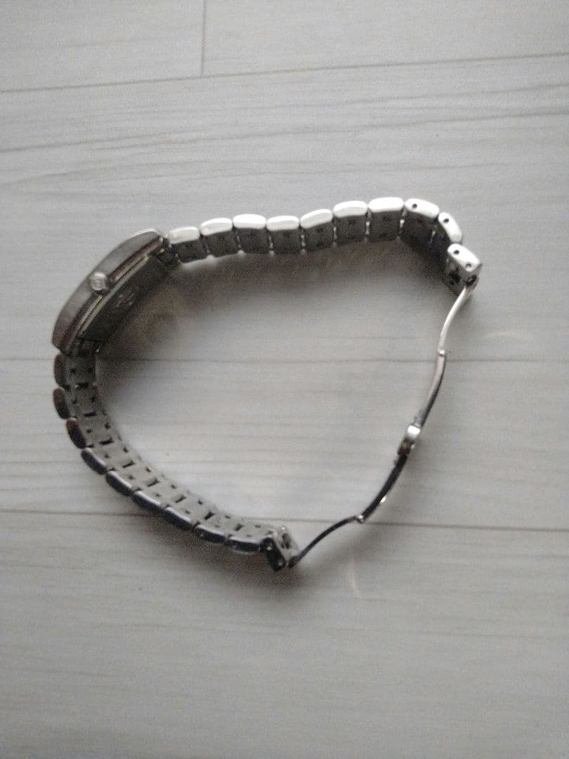 アヤ　【可動】FENDI フェンディ　12Pダイヤ　7000　　電池交換済