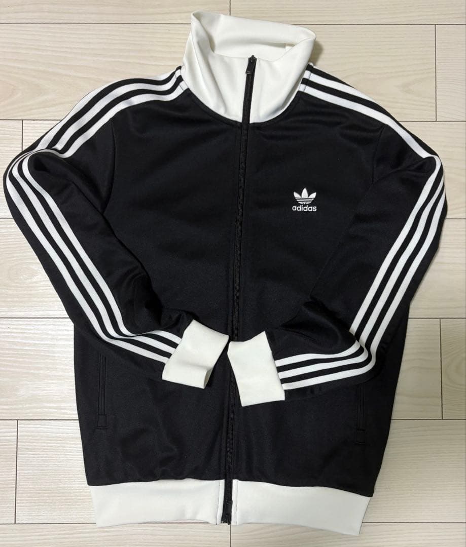 adidas 3本ライン ジップアップジャケット