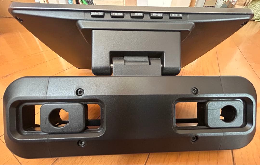 パイオニア TVM-PW920 9インチ カロッツェリア　ヘッドレストモニター