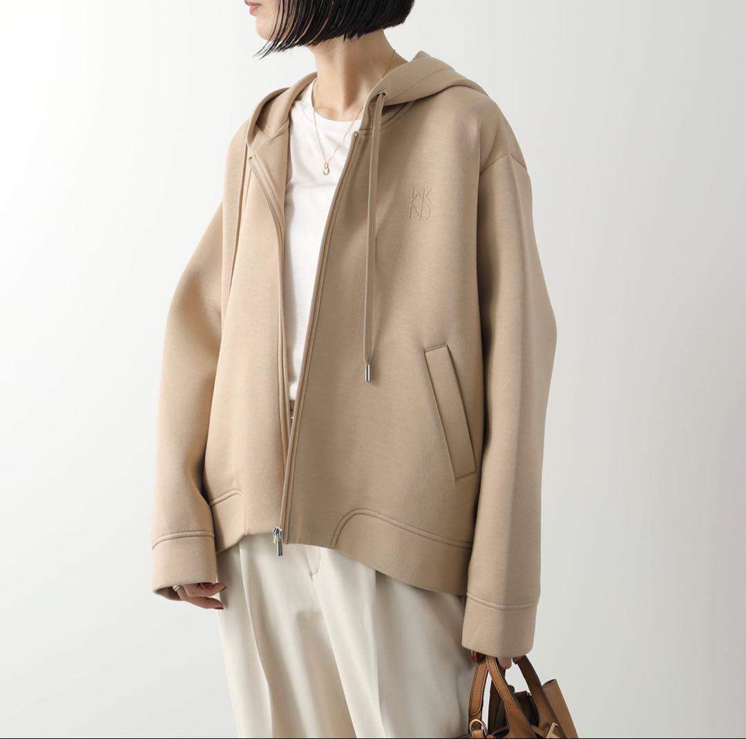 極美品 マックスマーラ 2024年モデル ジップアップパーカー ストレッチ ロゴ