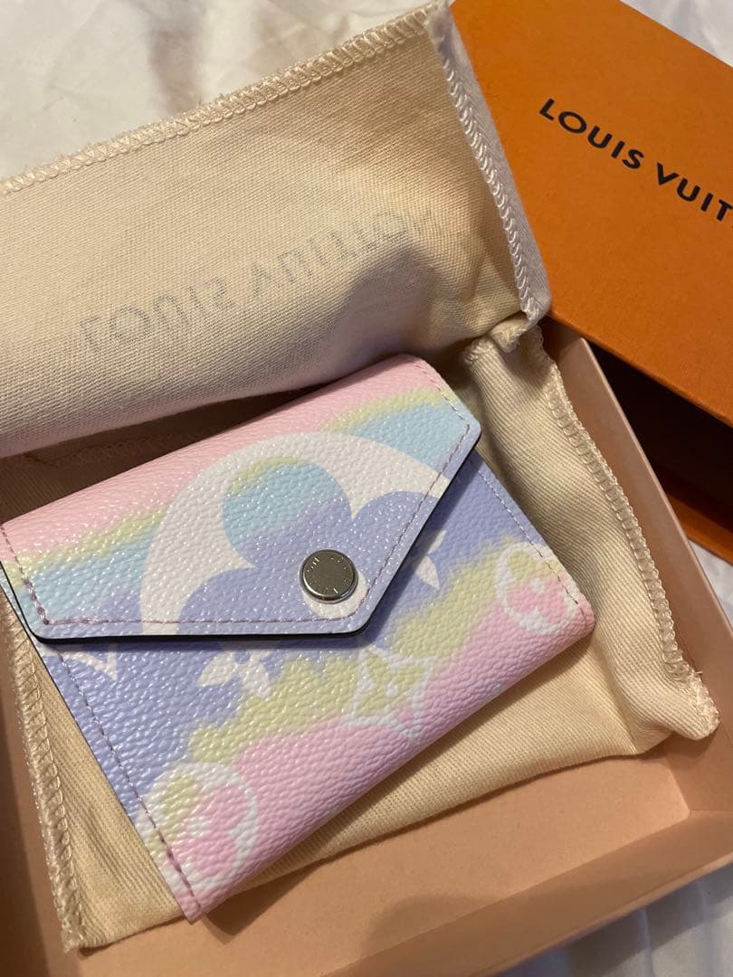 LOUIS VUITTON 春夏限定ポルトフォイユ