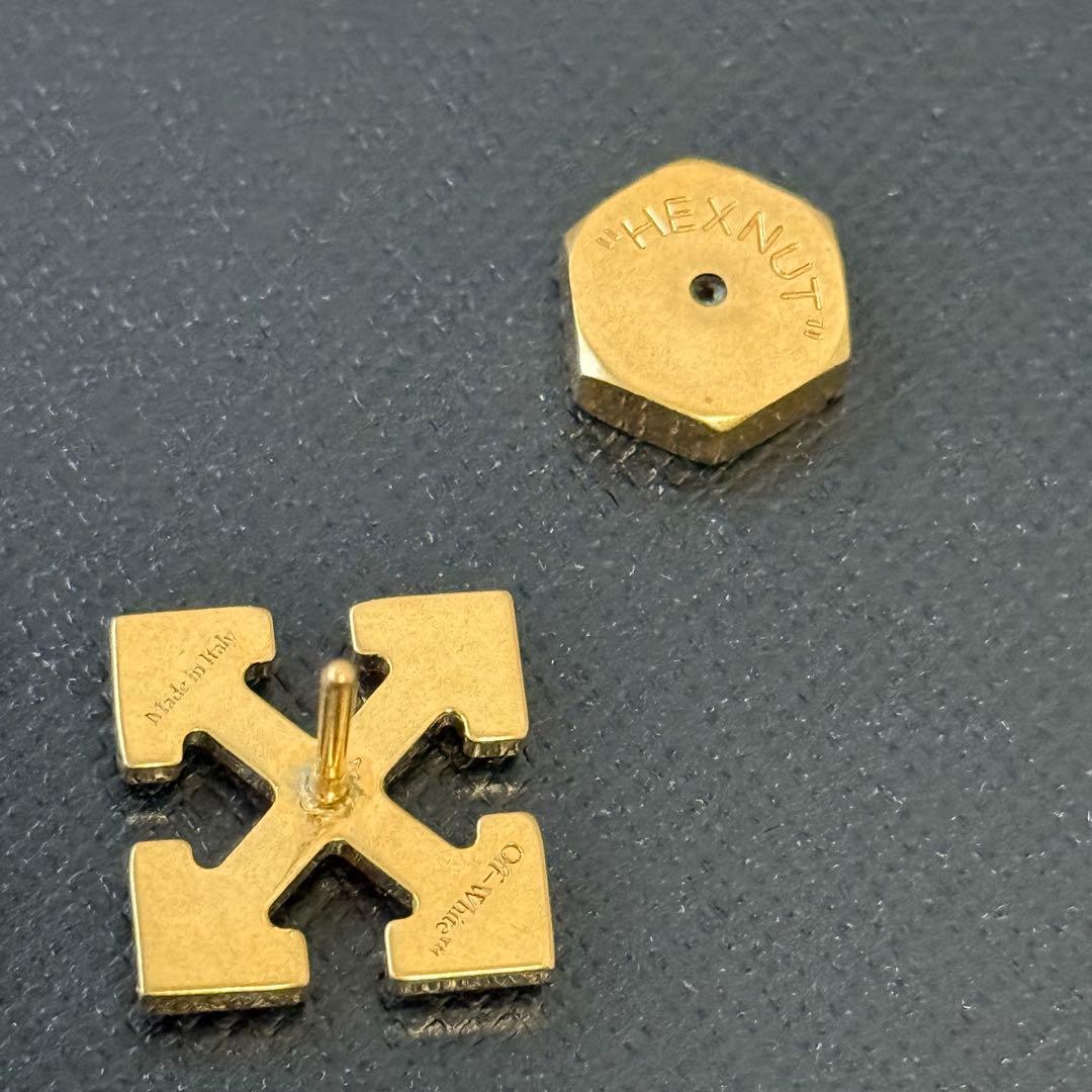 オフホワイト アロー ピアス ゴールド ペア