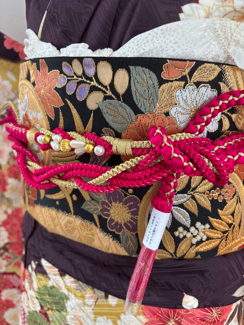 未使用品　タグ付き　正絹振袖フルセット　豪華金彩　駒刺繍　王道古典柄　成人式に！