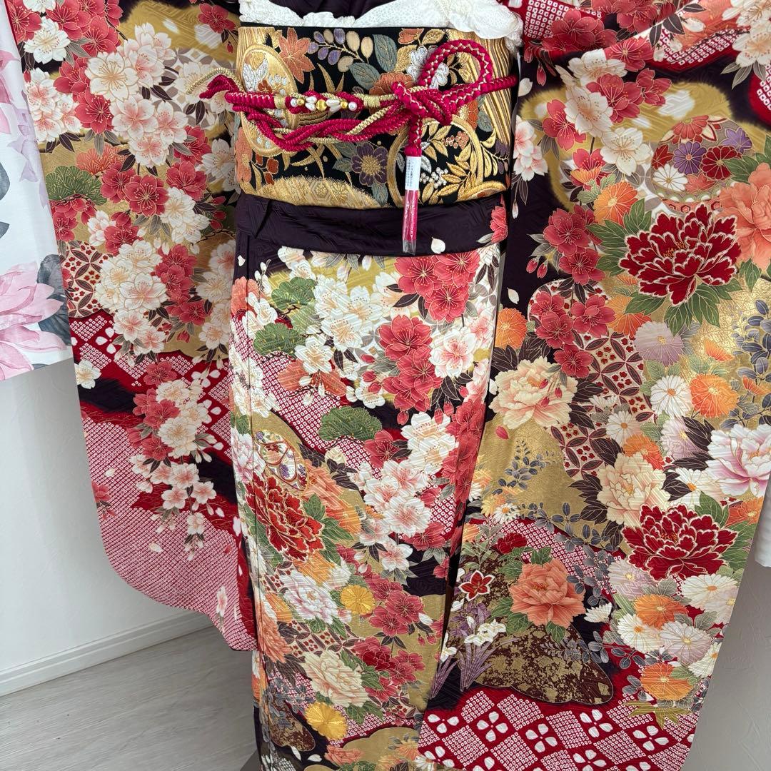 未使用品　タグ付き　正絹振袖フルセット　豪華金彩　駒刺繍　王道古典柄　成人式に！