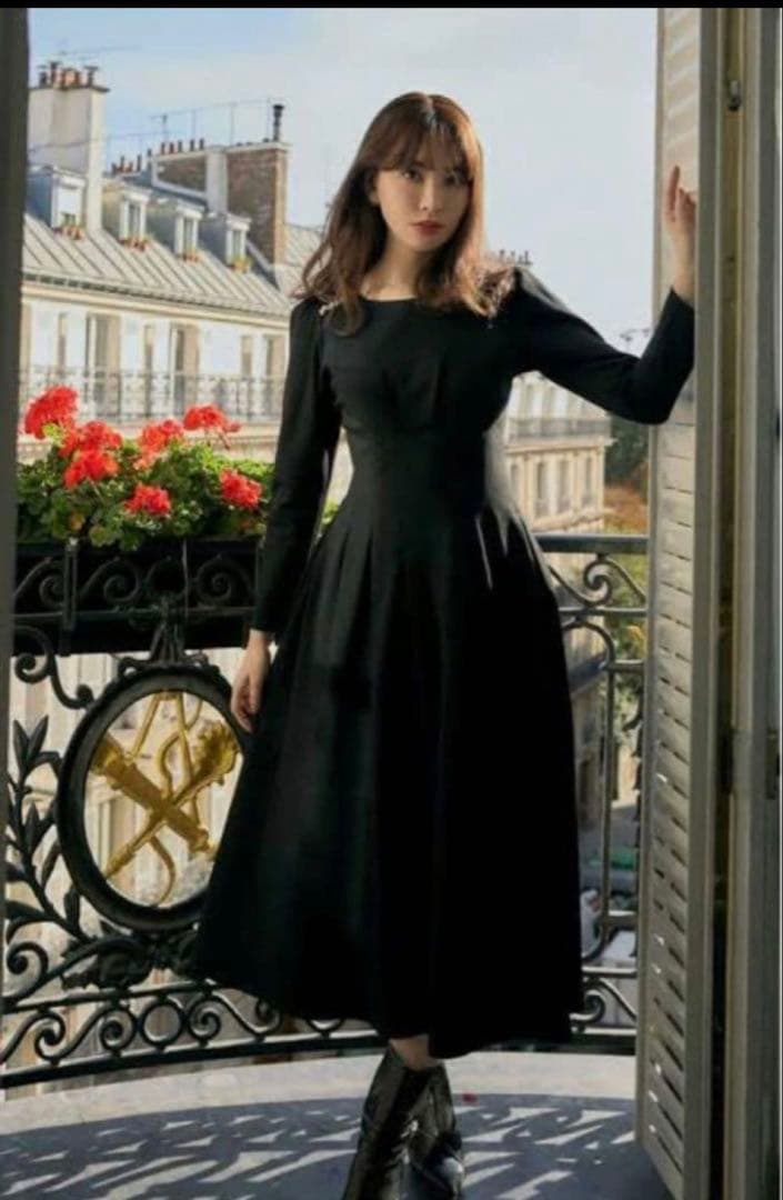 ワンピース herlipto Marylebone pearl midi dress