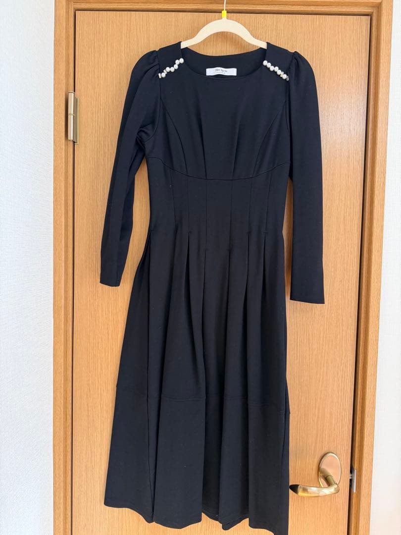 ワンピース herlipto Marylebone pearl midi dress