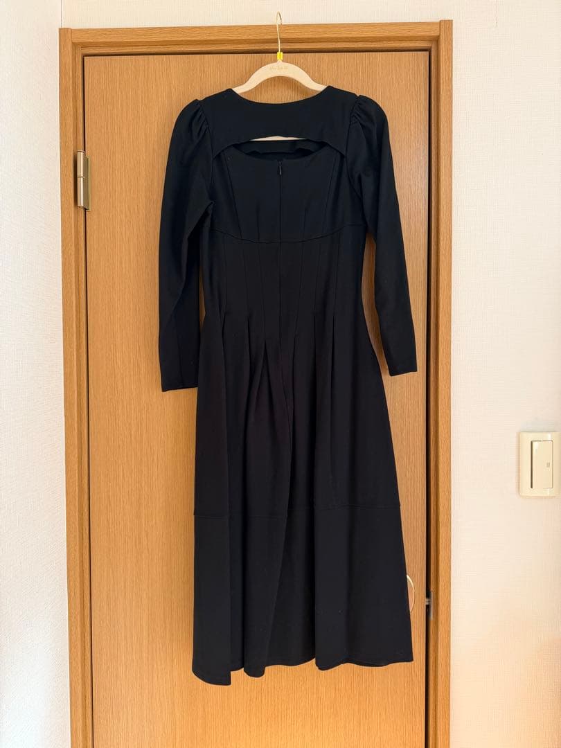 ワンピース herlipto Marylebone pearl midi dress