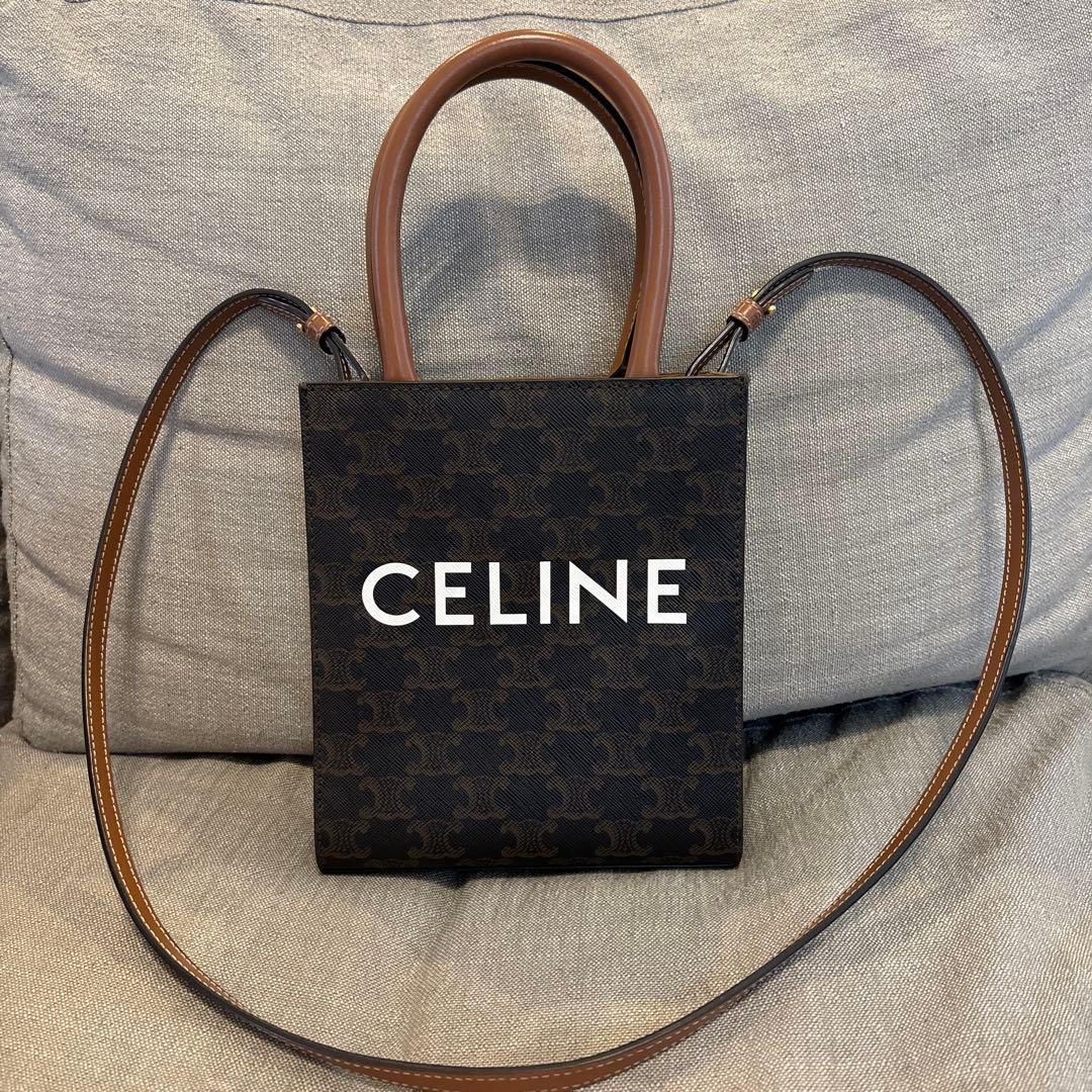 ミニ バーティカル トリオンフ キャンバス CELINE カバ