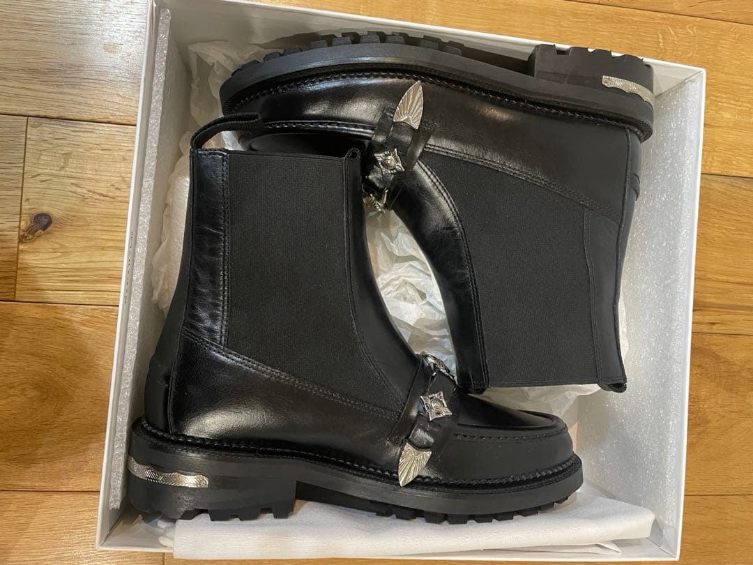 【TOGA PULLA 】サイドゴアブーツ