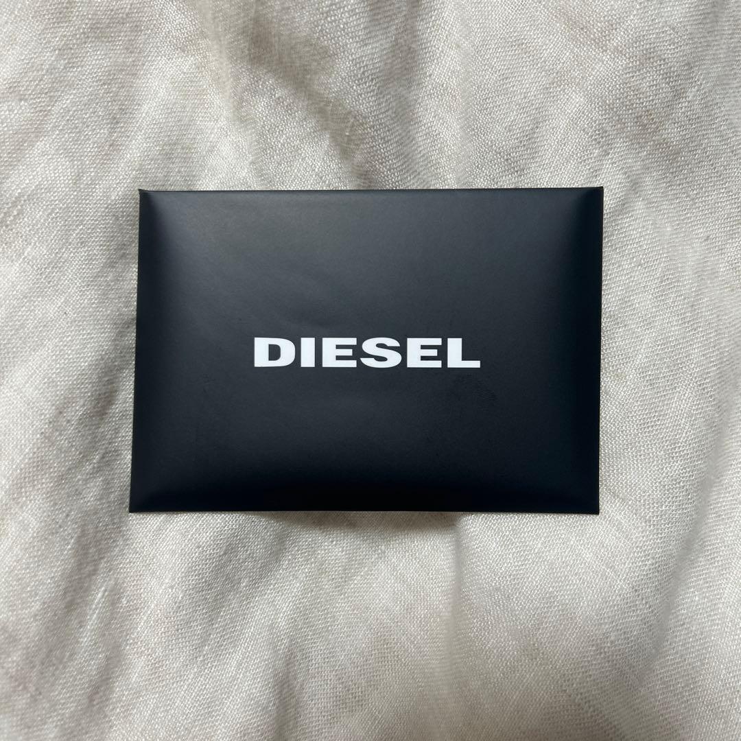 【美品】DIESEL ディーゼル 二つ折り財布 レザー ブラック 箱付き