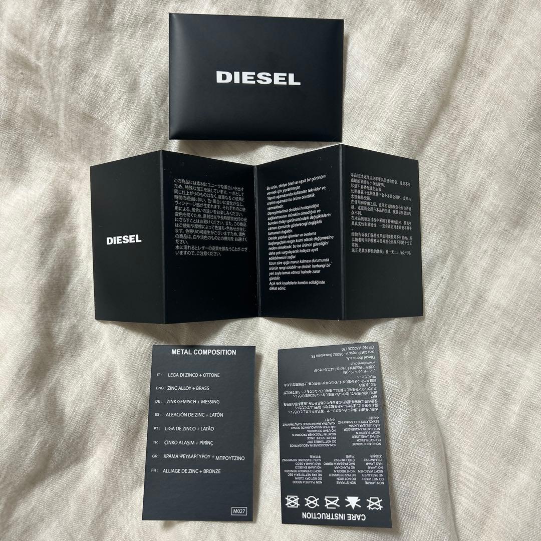 【美品】DIESEL ディーゼル 二つ折り財布 レザー ブラック 箱付き